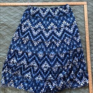 JM Collection Blue and White Patterned Midi Skirt